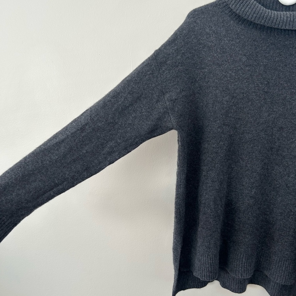White + Warren Cashmere M/L Heather Dark Grey Oversized Turtleneck Sweater - Picture 4 of 7